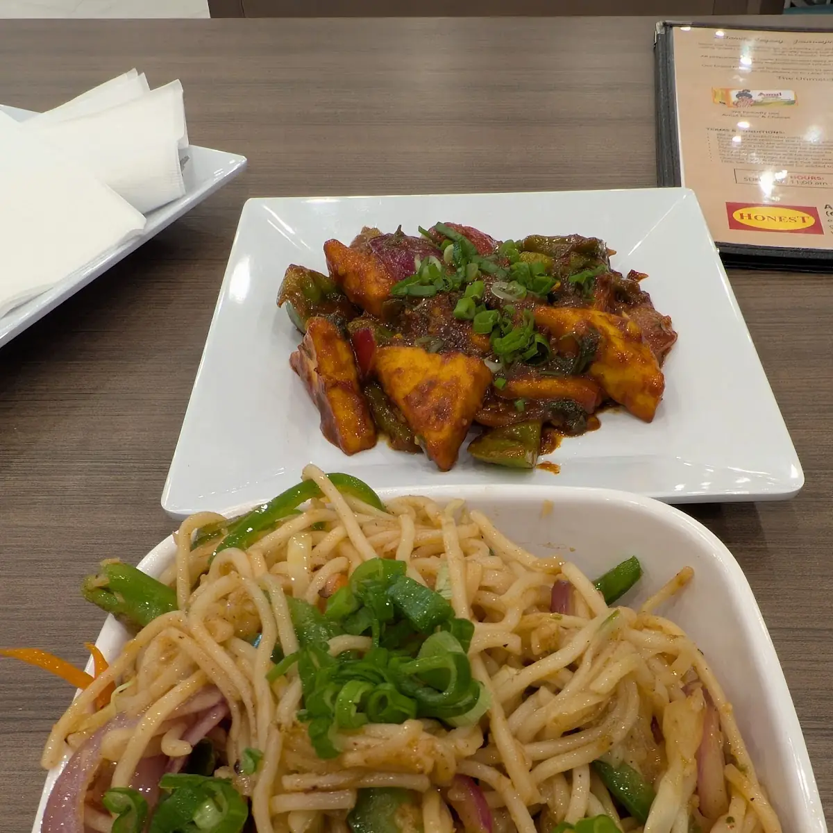 Hakka Noodles and Chilli Paneer Dry