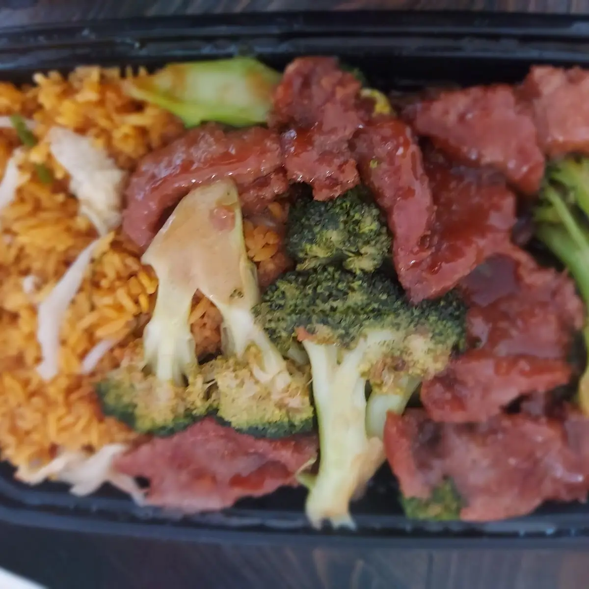 Beef with Broccoli Combination Platter