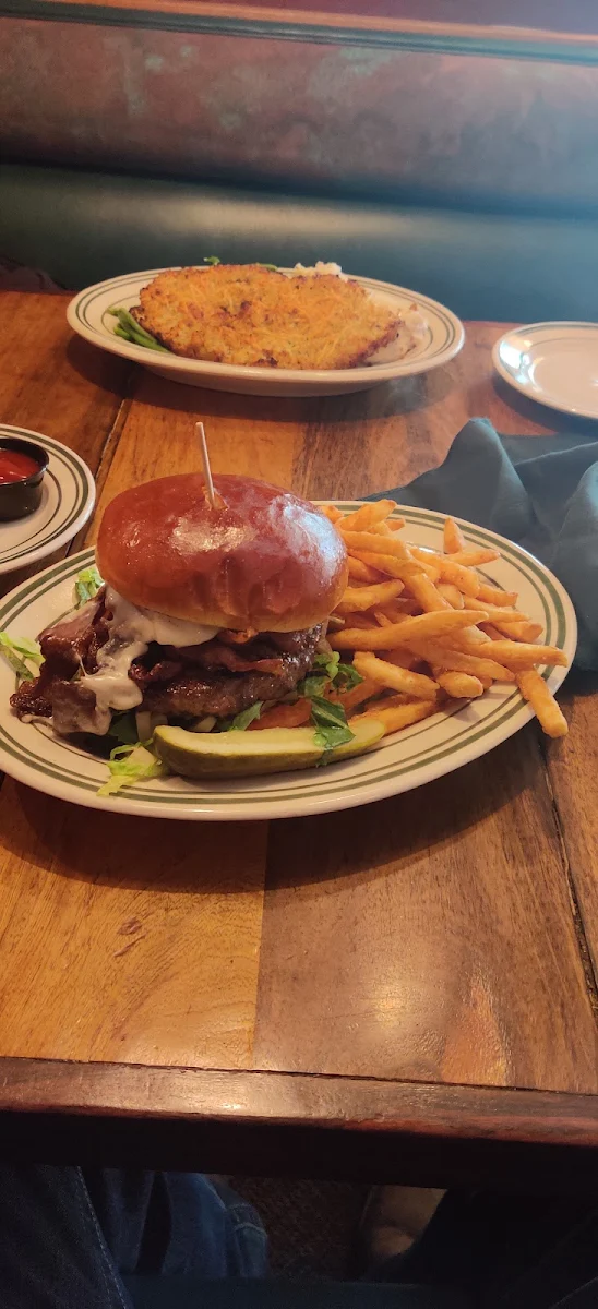 Bacon Cheeseburger in Paradise