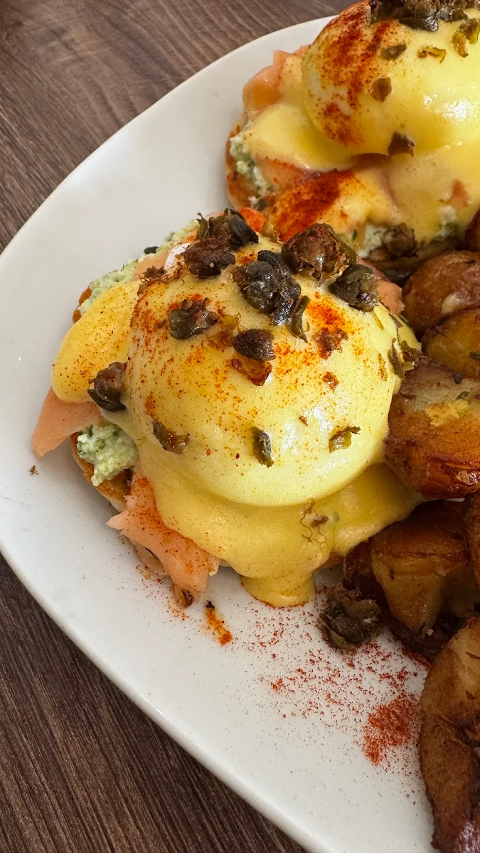 Eggs Benedict, Shy's Place Restaurant