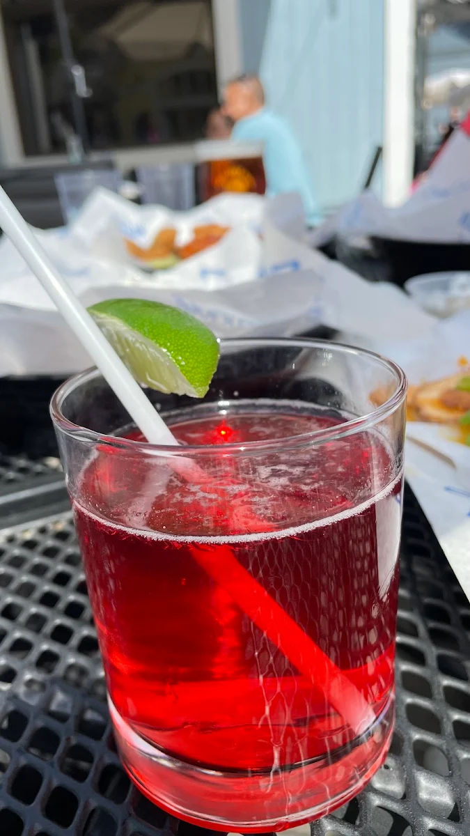 Cranberry Cocktail, Wild Wing