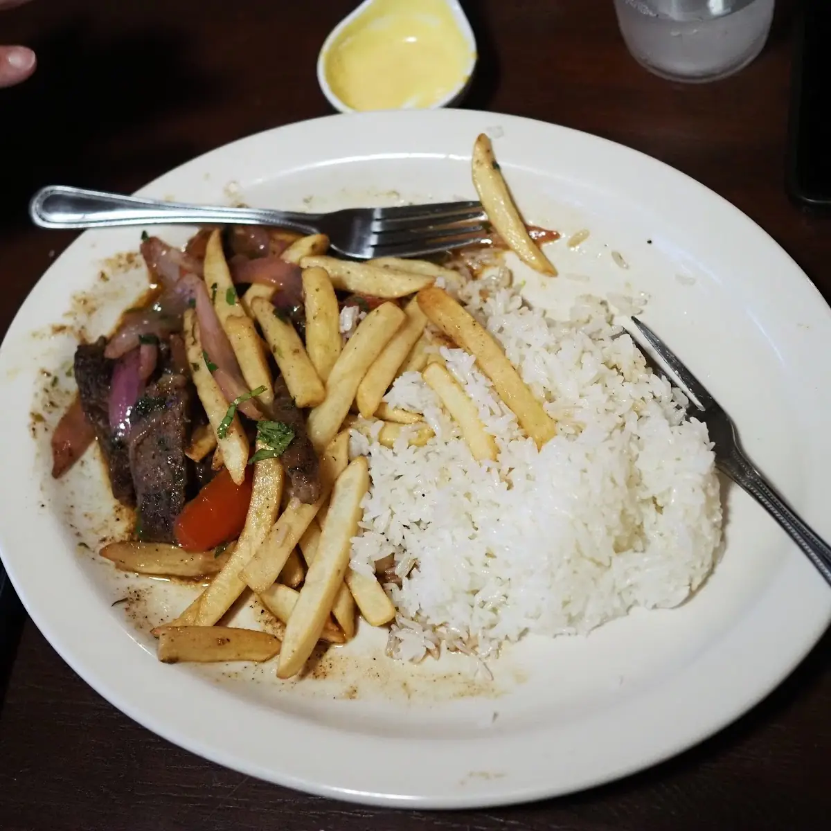 Tallarin Saltado de Carne o Pollo