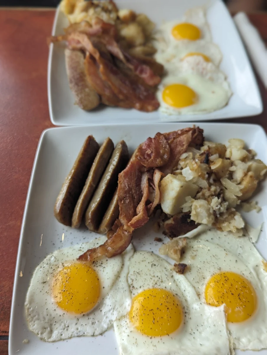 Eggs and Breakfast Meats, Miss Molly's Diner