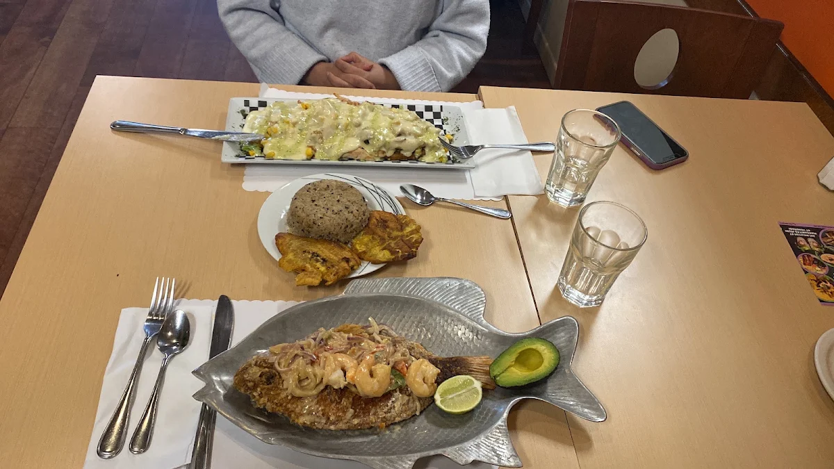 Highlights, La Hacienda Resto-Bar