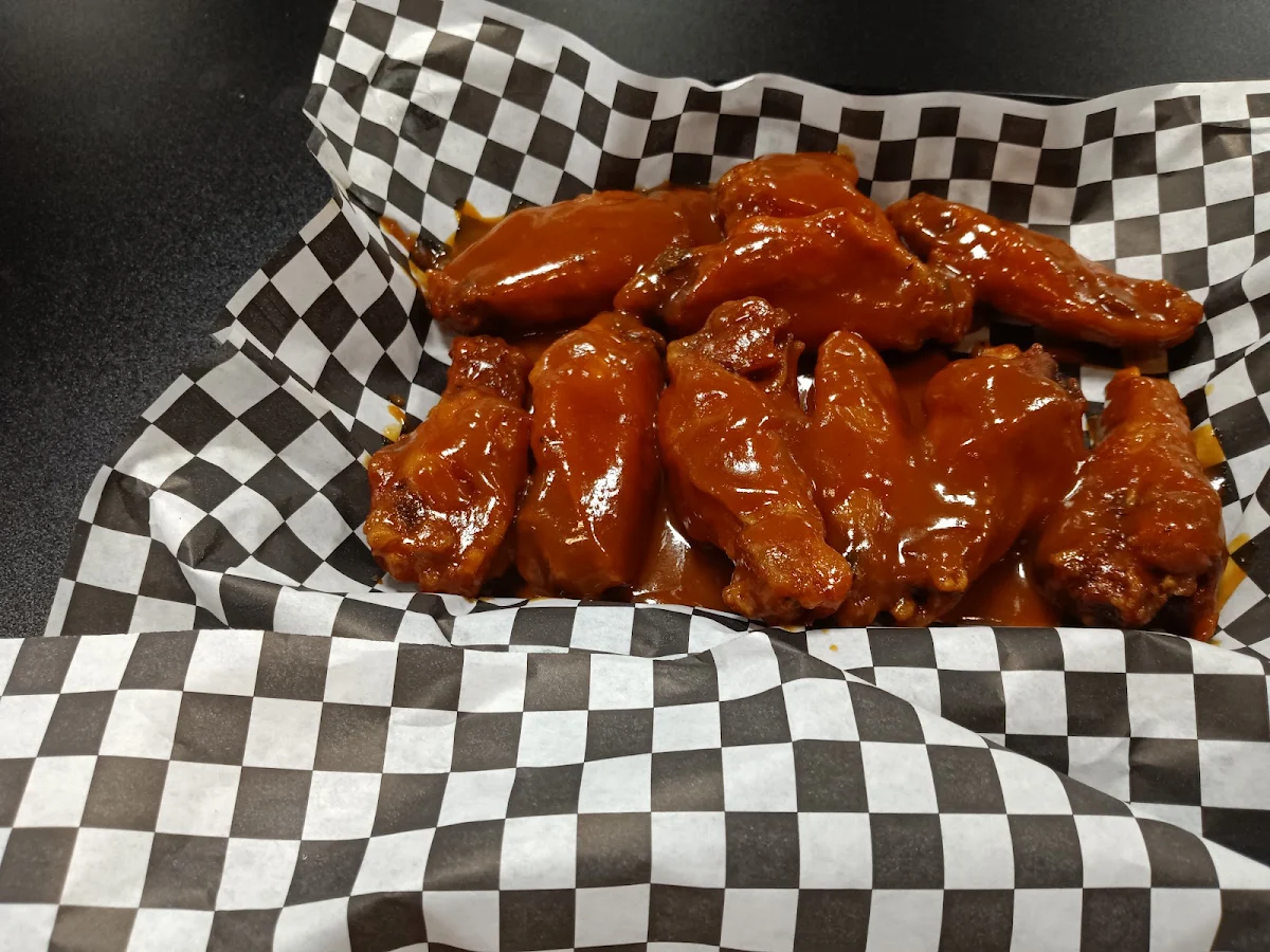 Memphis Gold Hot Wings