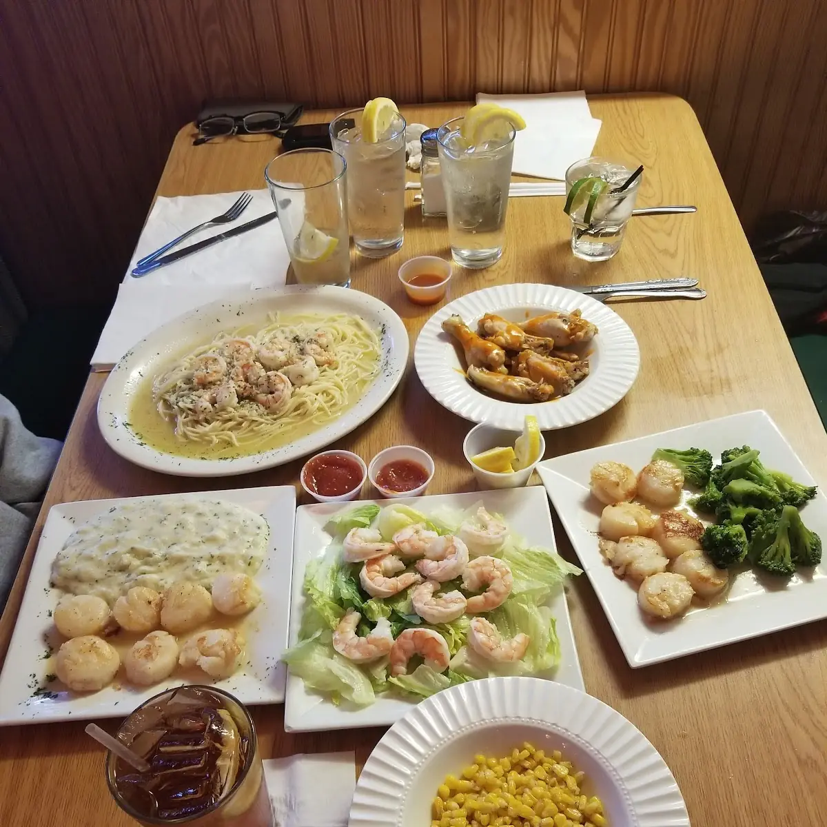 Pan Seared Scallops with Vegetables Shrimp Alfredo Sauce Steamed Shrimp Buffalo Wings with Hot Sauce