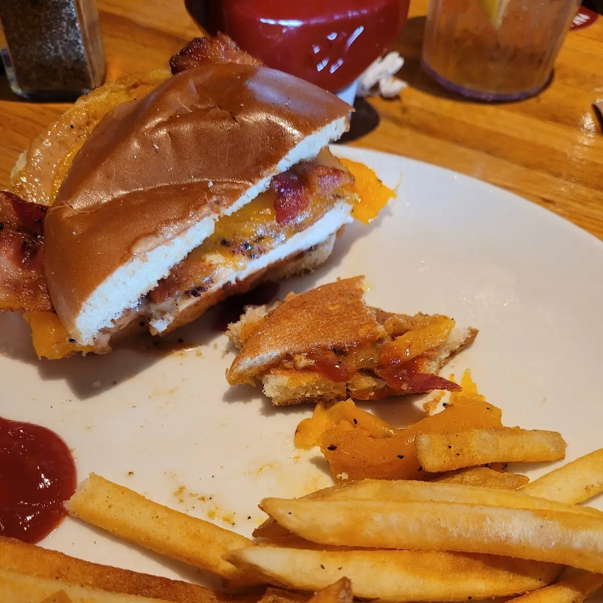 Grilled Chicken Bacon Sandwich