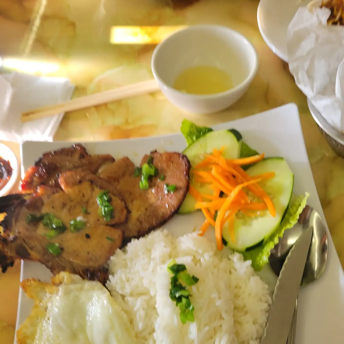 Steamed Rice with Charbroil Pork Chop & Egg