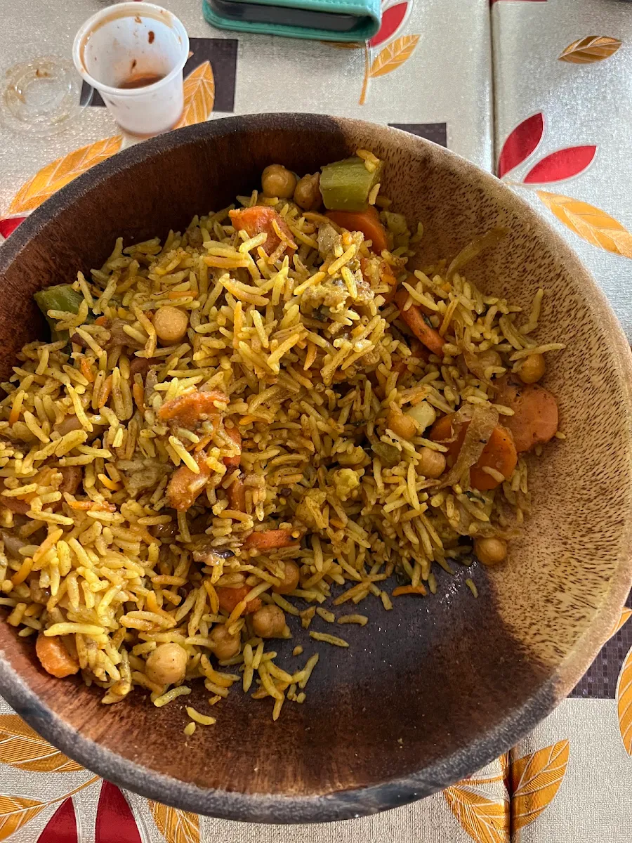 Biryani Au Poulet, Restaurant Taj Mahal - Cuisine Fine - Apportez votre vin