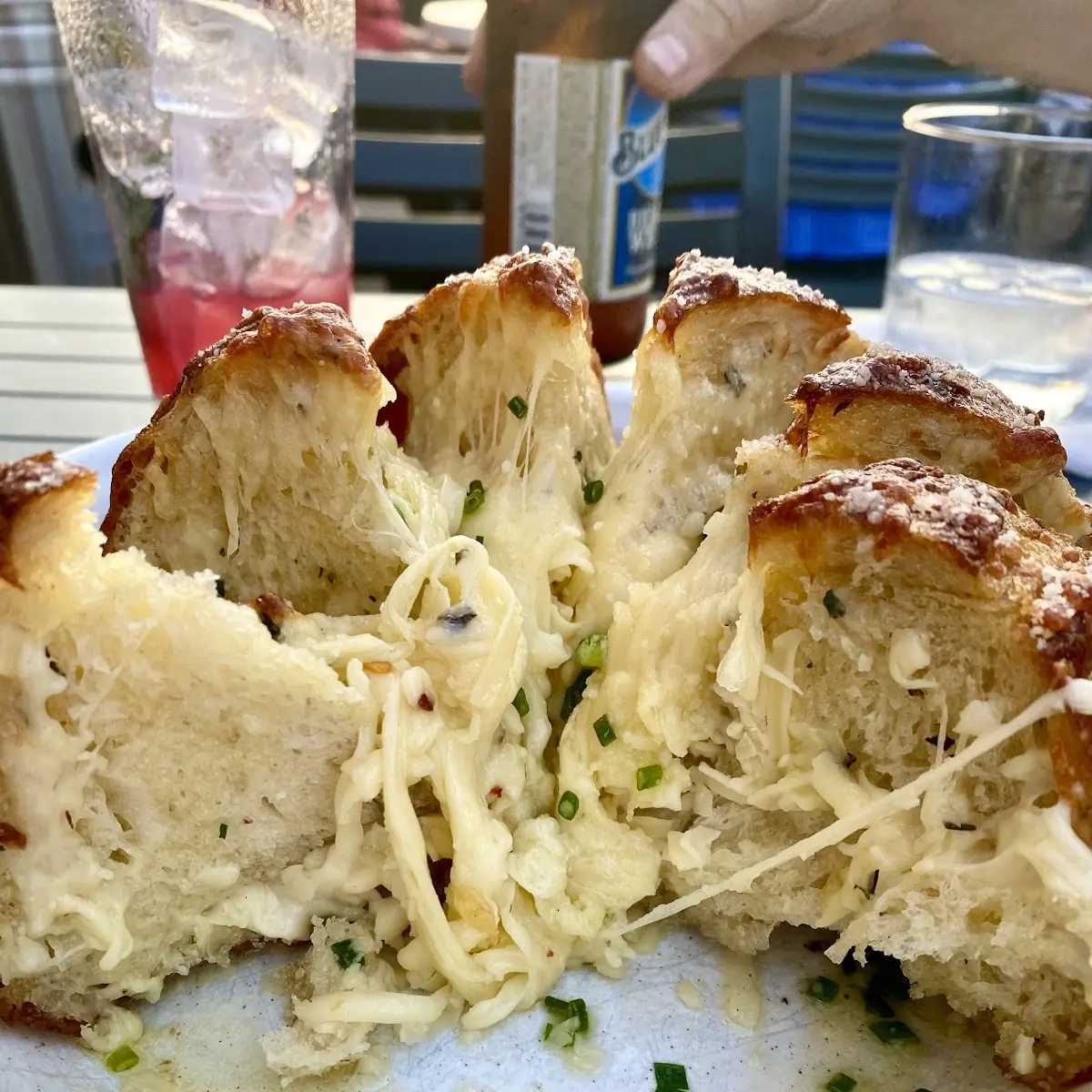 Cheesy Garlic Pull