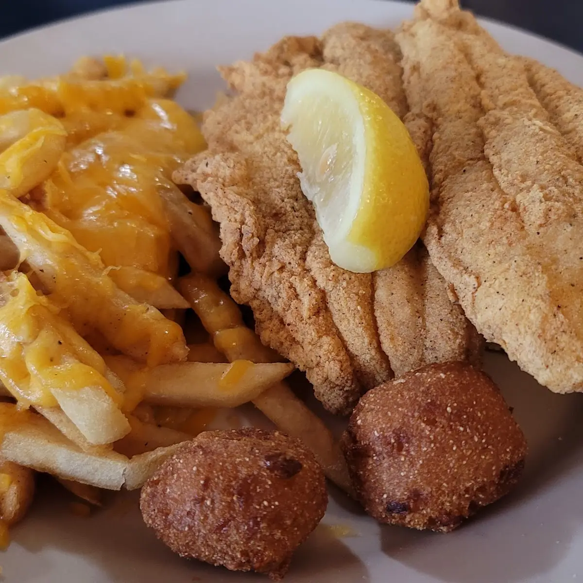 Catfish Plate