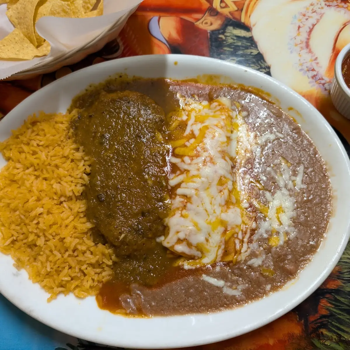 2. Pequeña / One Item (Burrito or Chile Relleno)