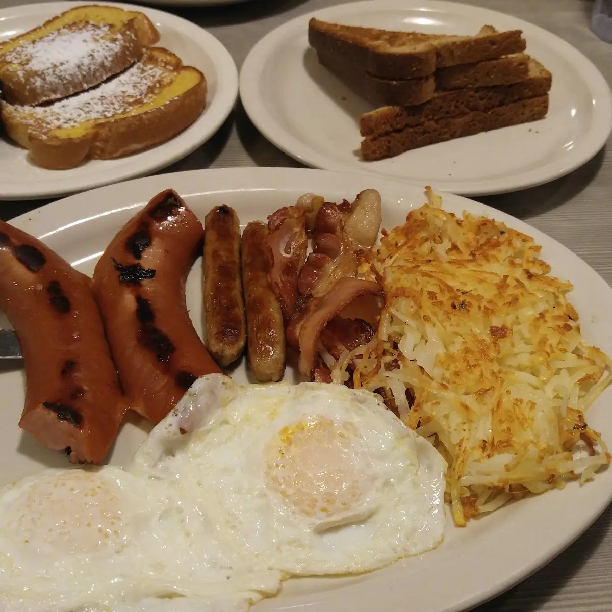 Scrambled Egg Hash Browns & Toast