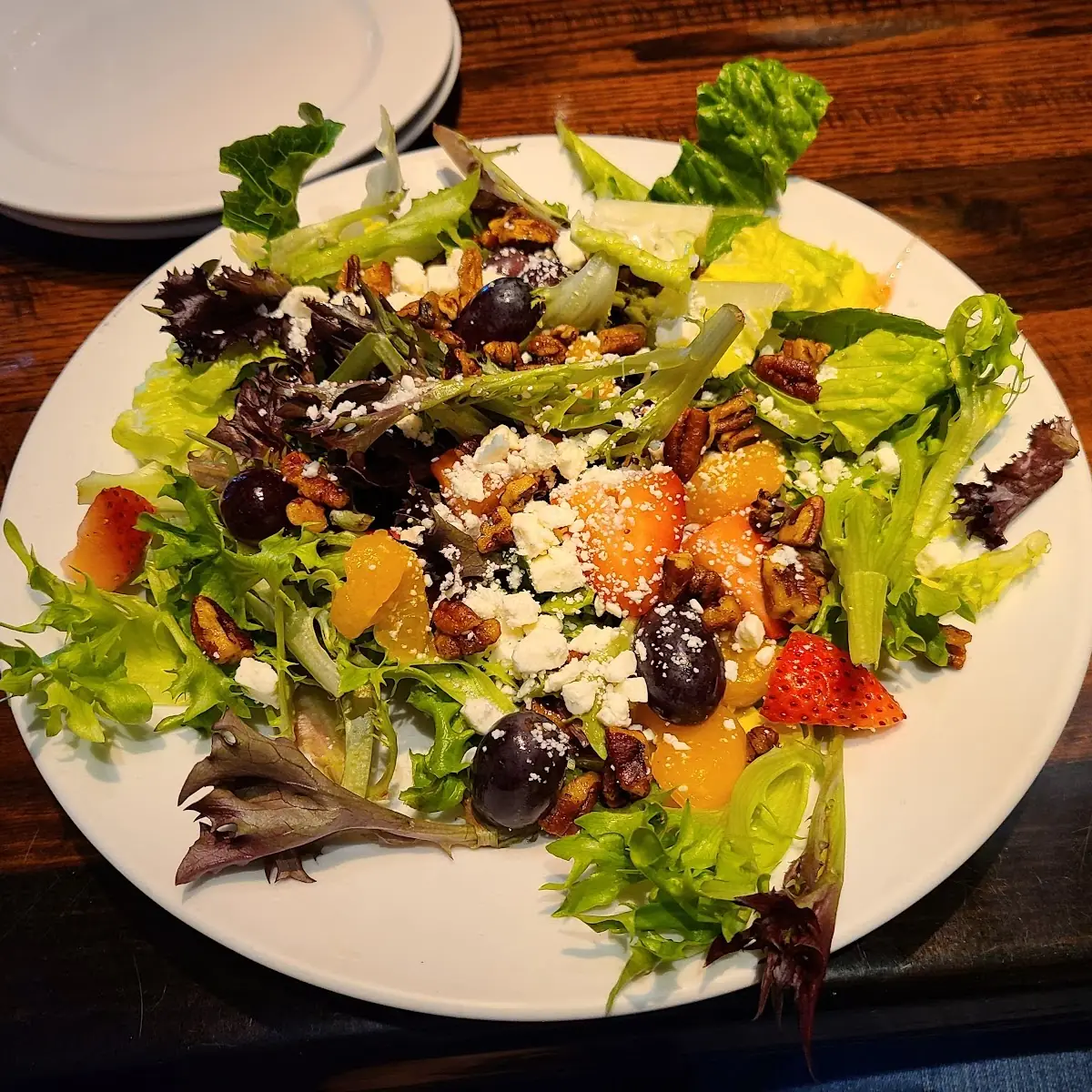 Strawberry & Pecan Salad