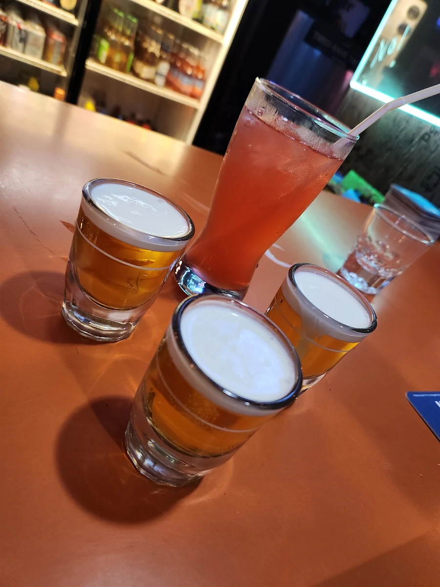 3 Mini Beers and a Sprocket