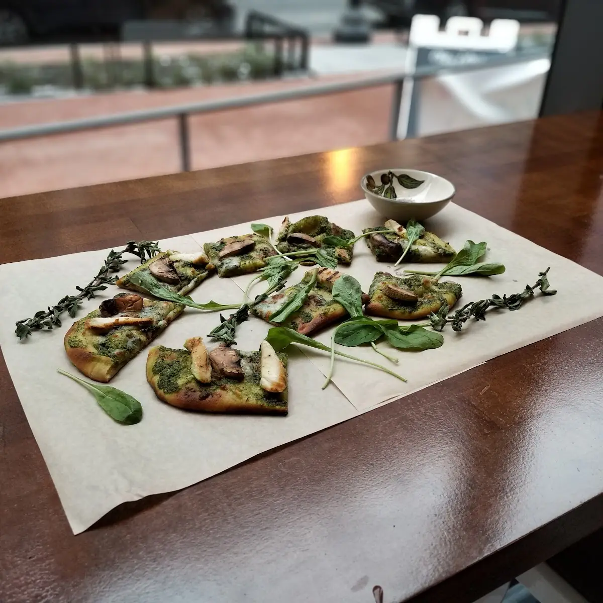 Pesto Flatbread Pizza