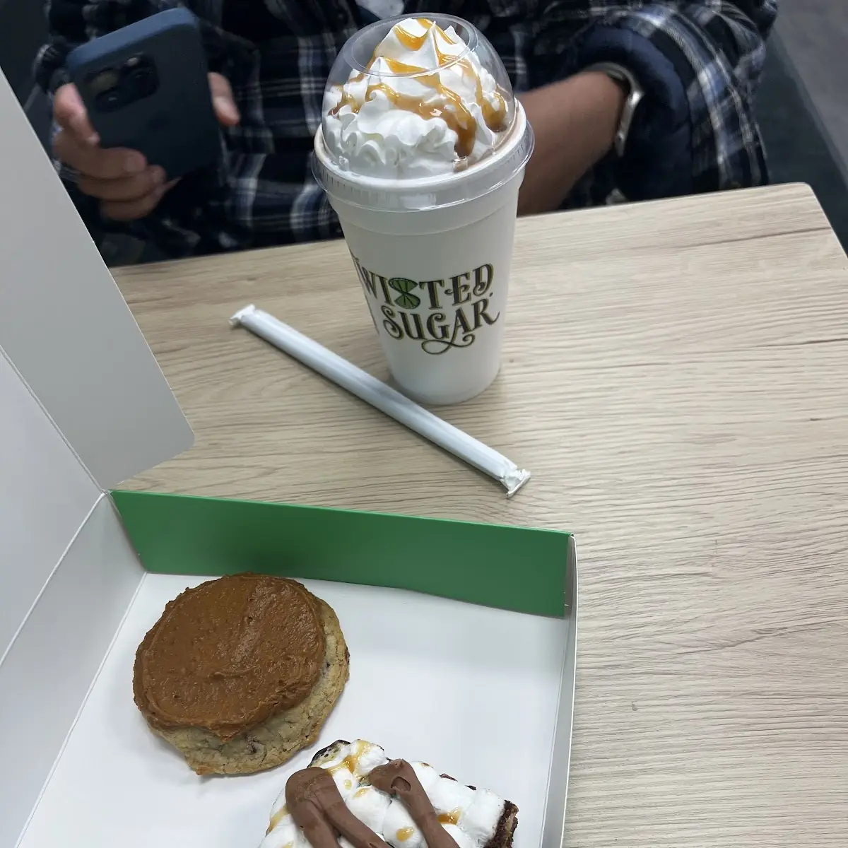 Oatmeal Cookie and Brownie