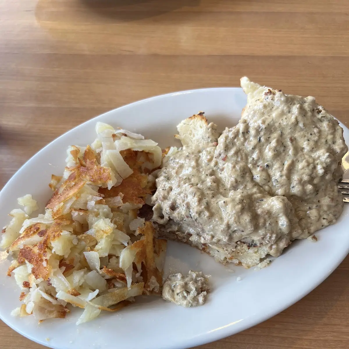 Biscuits and Gravy with Hash Browns