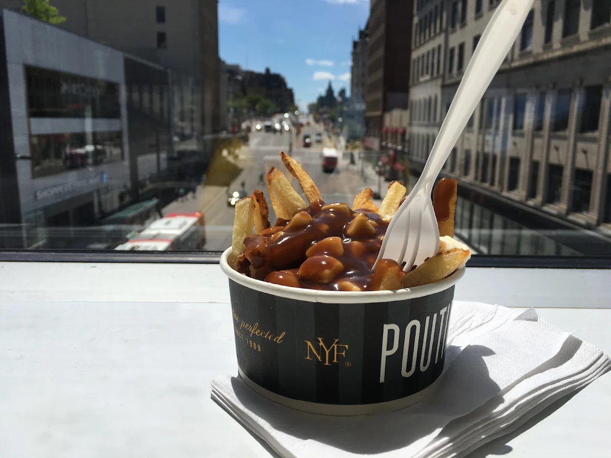 Highlights, New York Fries - Rideau Centre