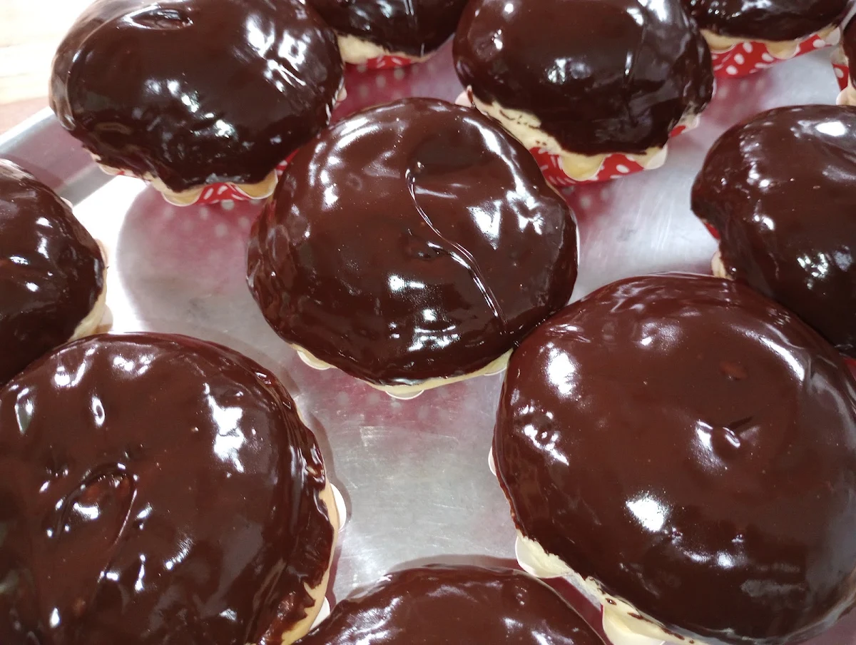 Boston Cream Ensaymada