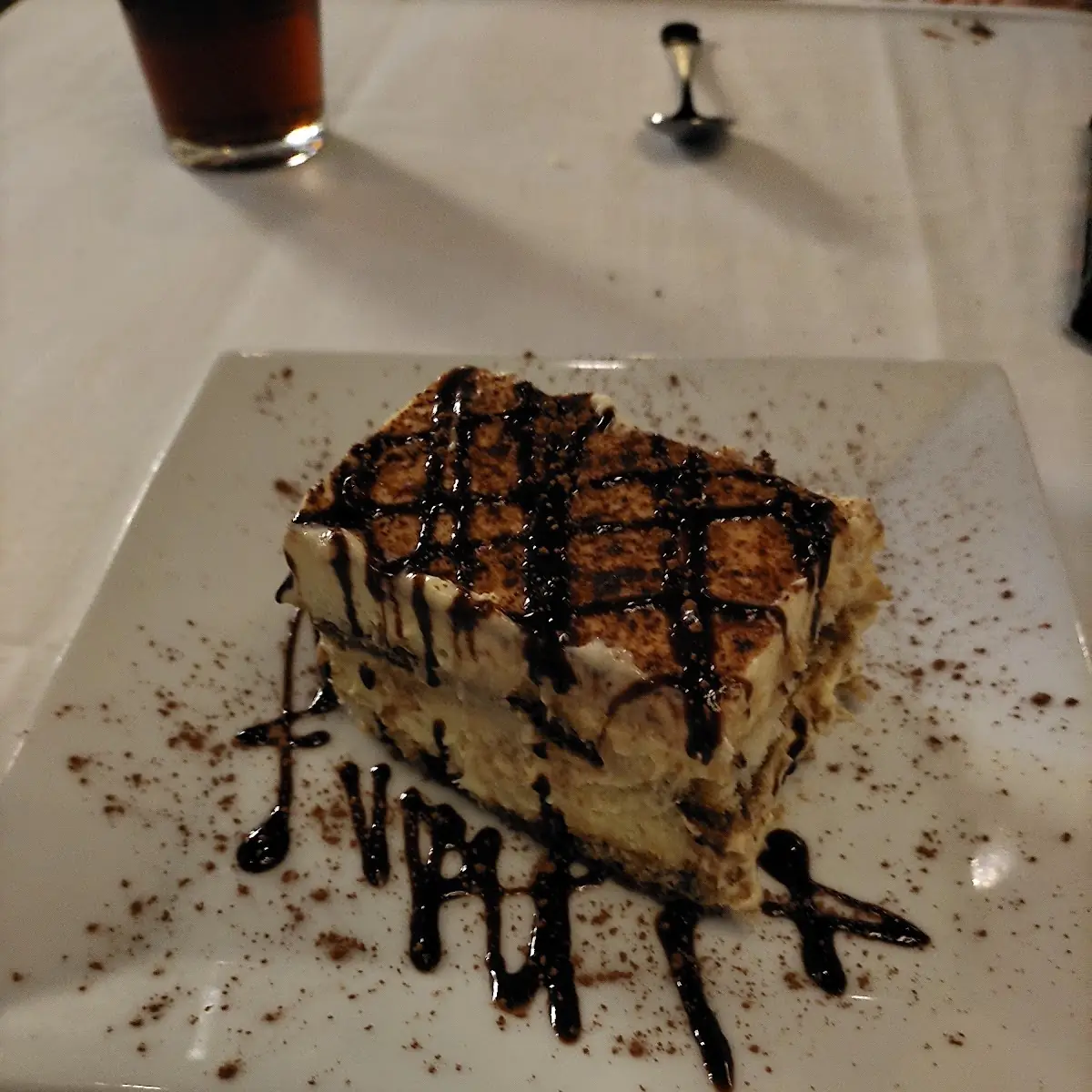 Tiramisu Cake