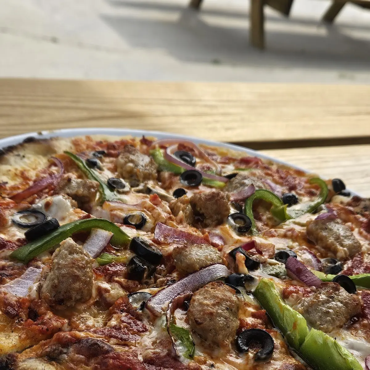 mt Massive Pizza