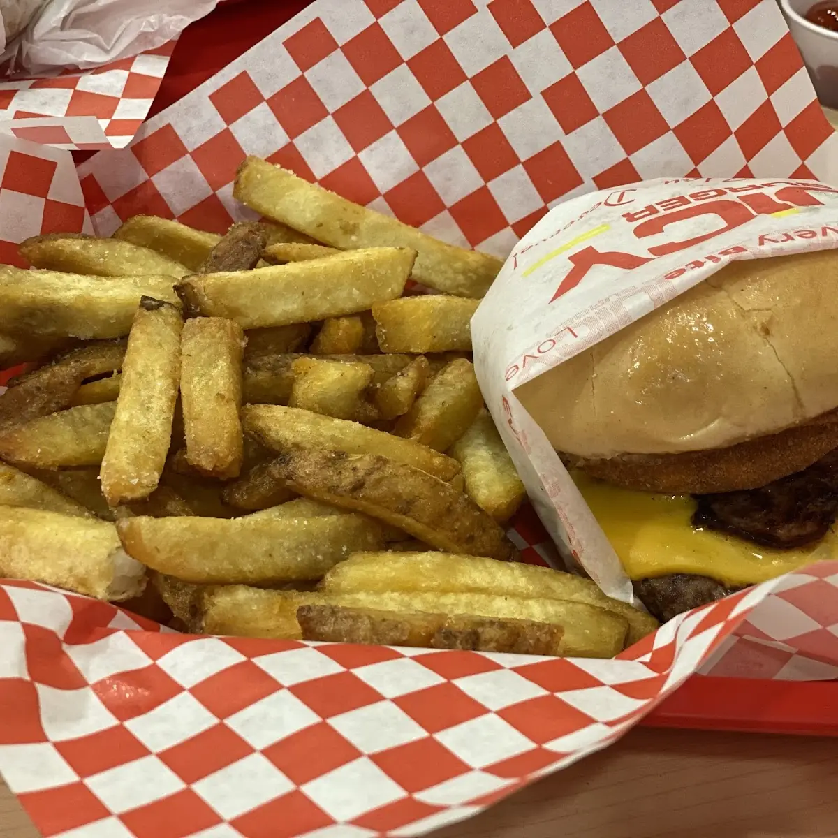 Cheeseburger Combo