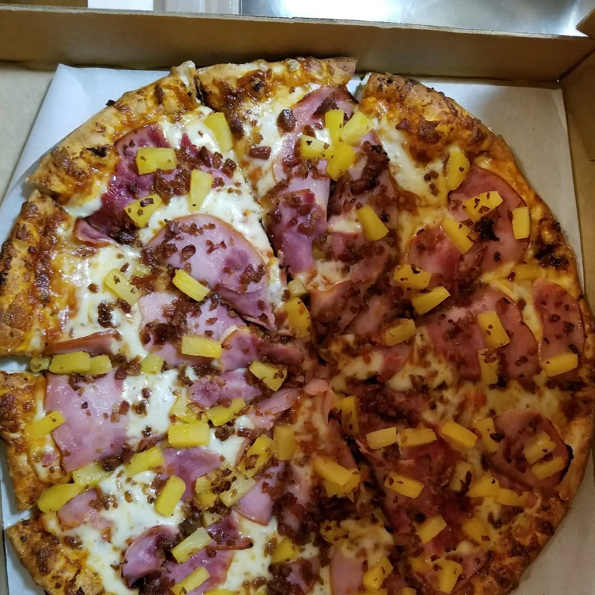 Hawaiian Pizza