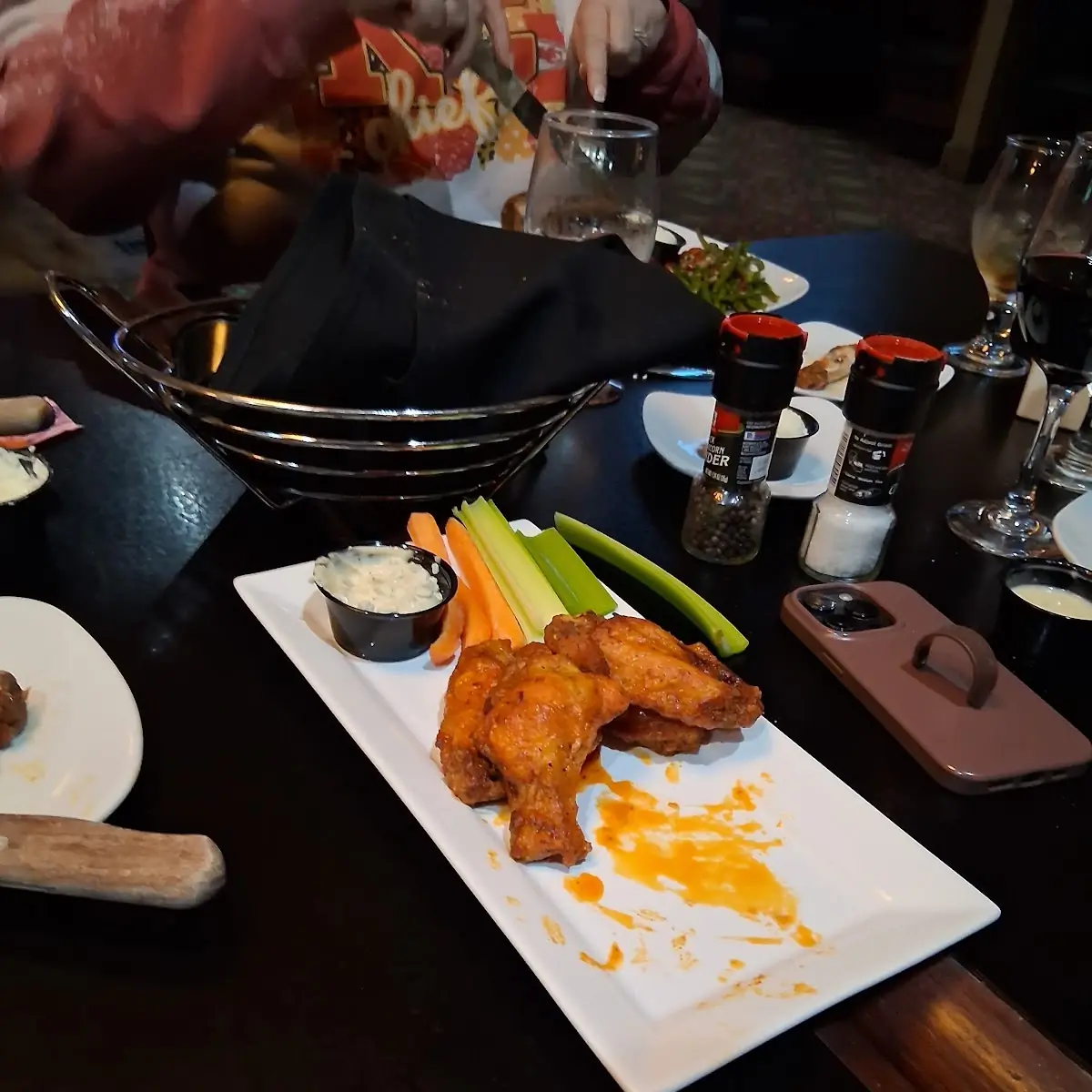 Trophy Room Spiced Wings