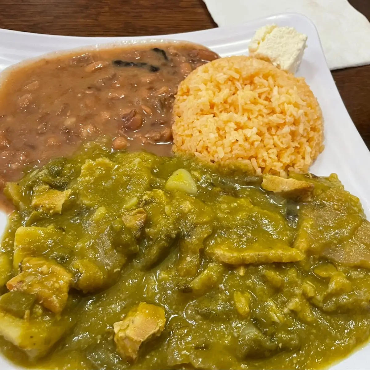 Chicharrón En Salsa Verde