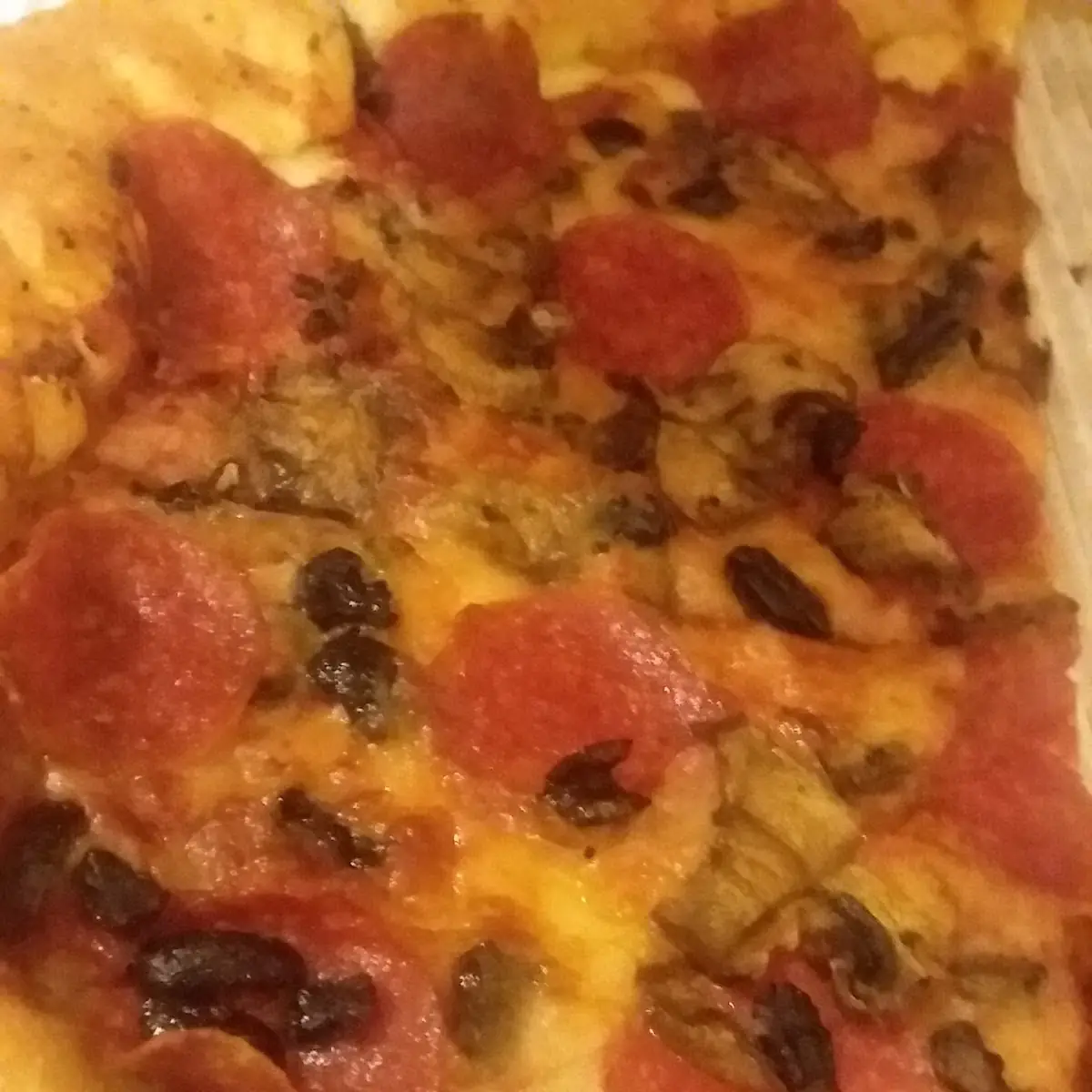 Mushroom Pizza with Olives