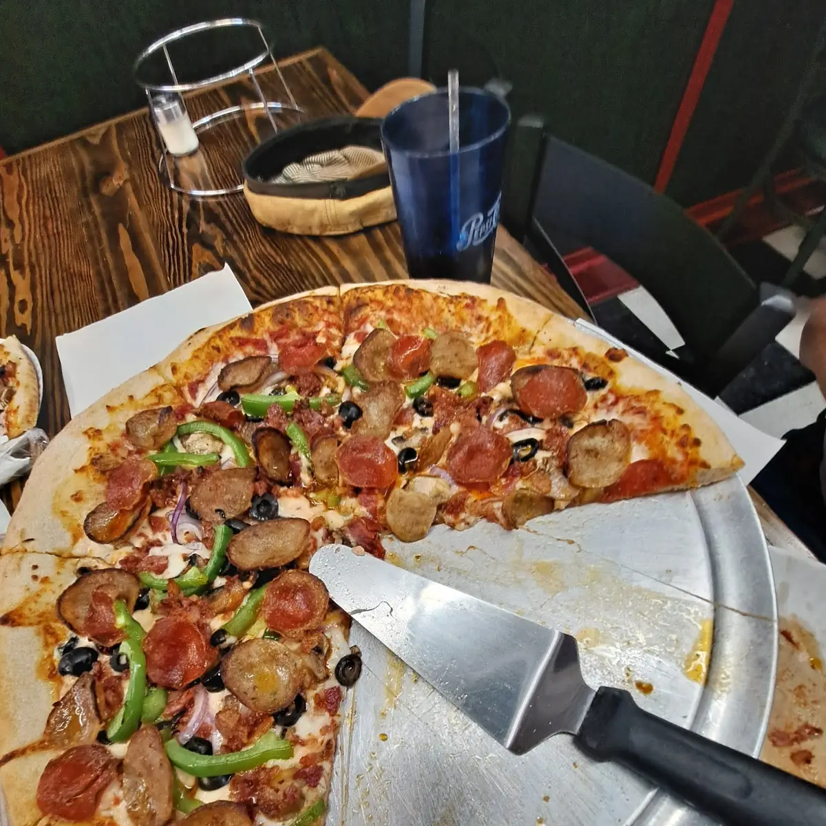 Large Supreme Pizza