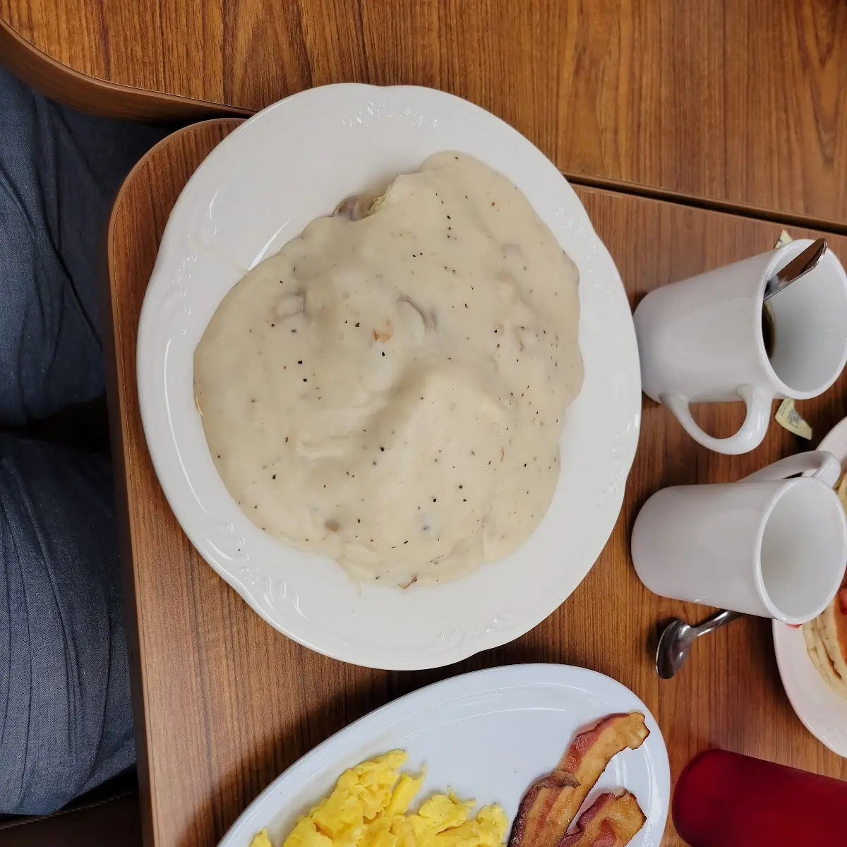 Biscuits and Gravy Biscuits Combo