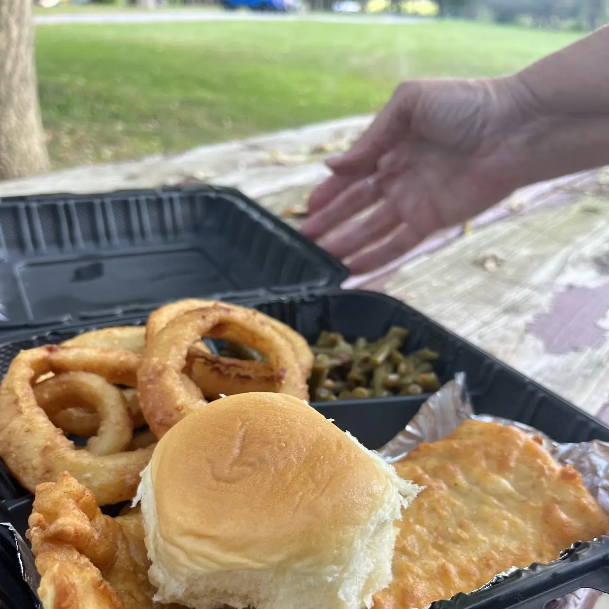 Haddock Fried with Onion Rings and Green Beans Contains Pork