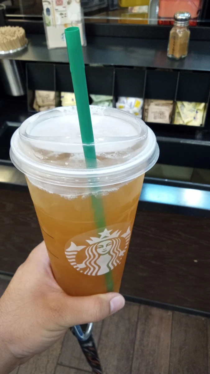 Iced Peach Green Tea Lemonade Refresher