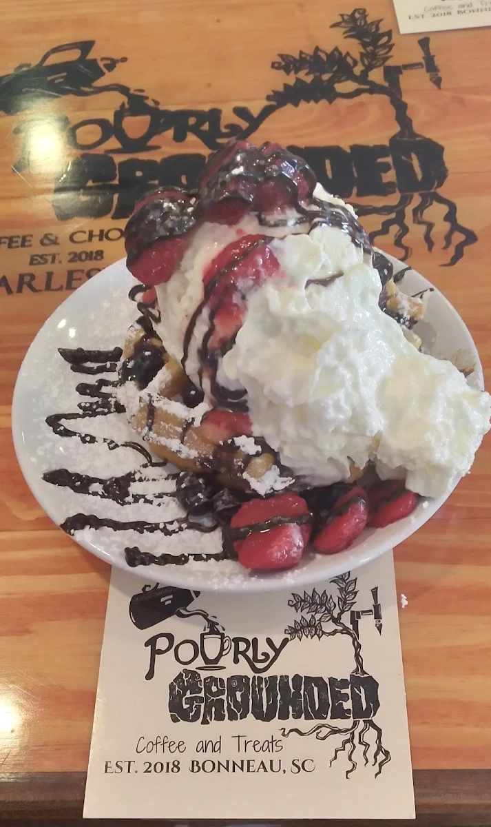 Hand Made Waffle w Ice Cream Toppings