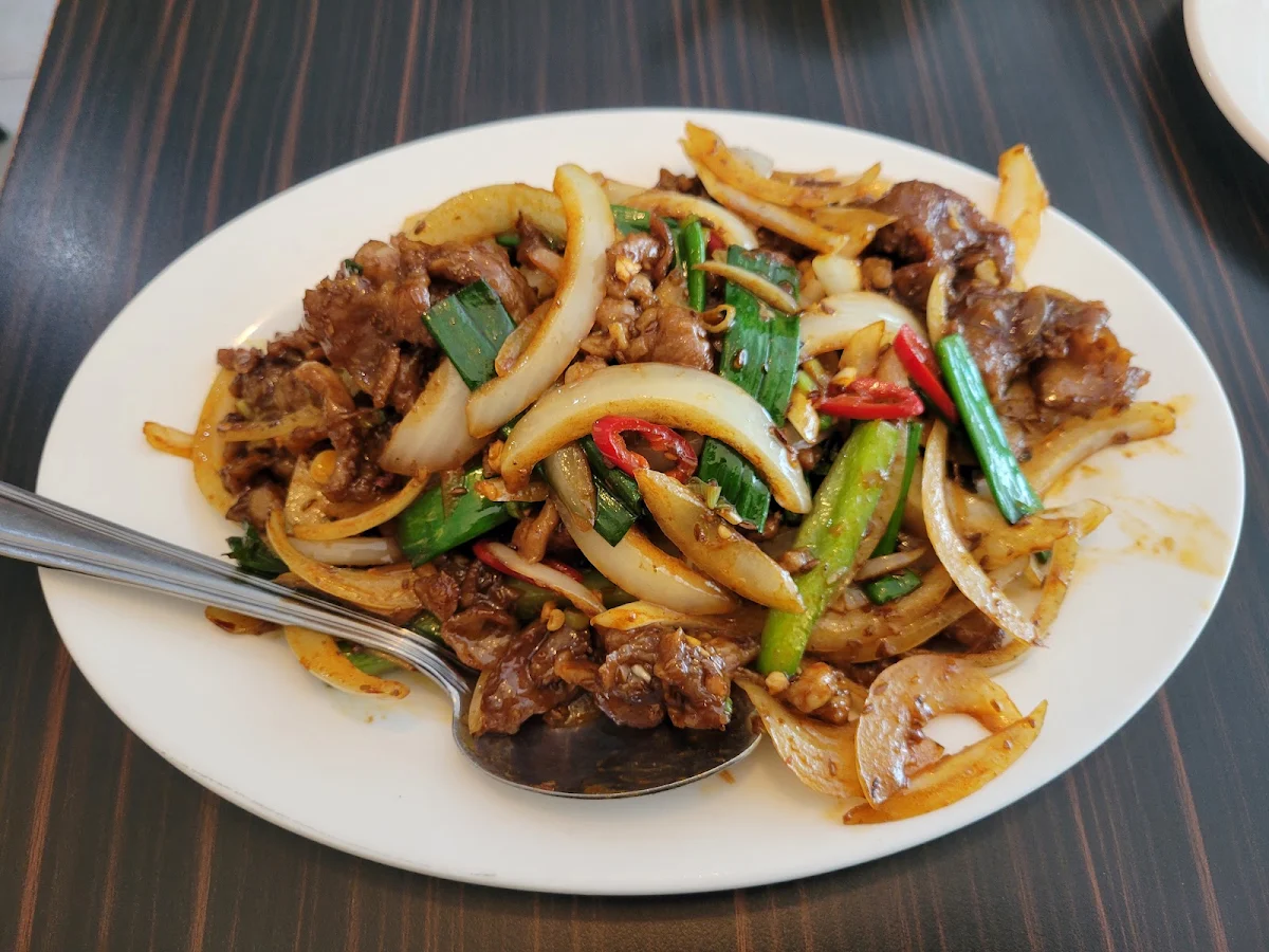 Stir Fried Ho Fun with Beef