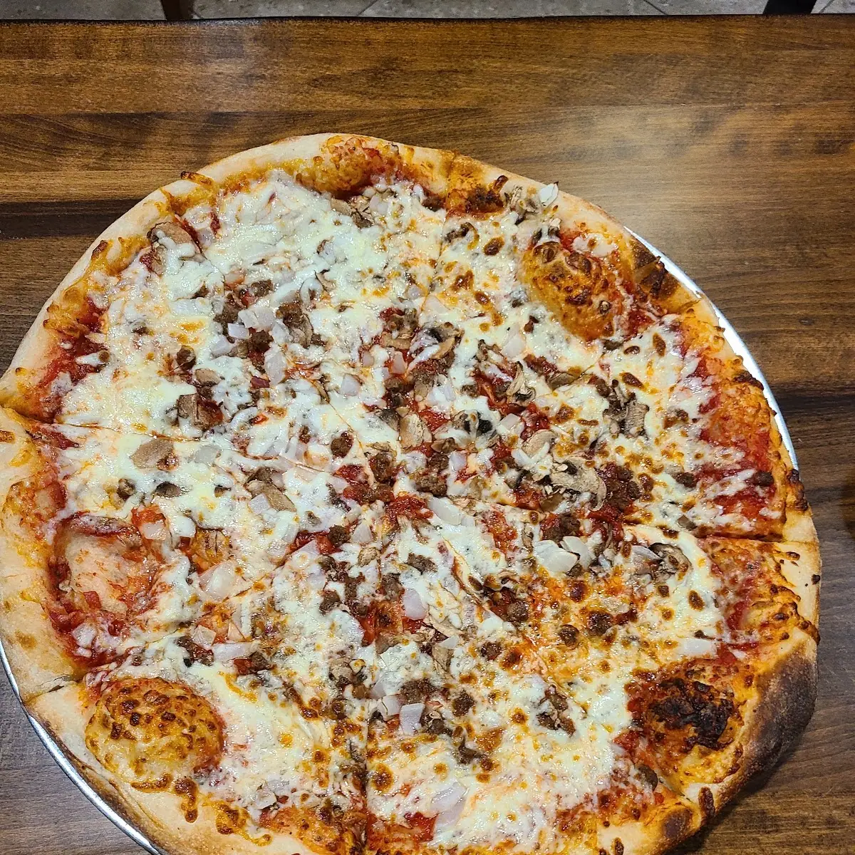 Large Ground Beef and Mushroom Pizza