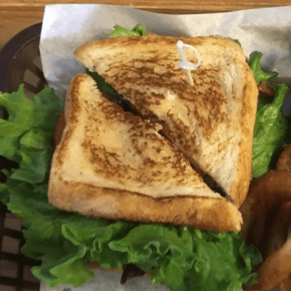 Buckin' blt Sandwich