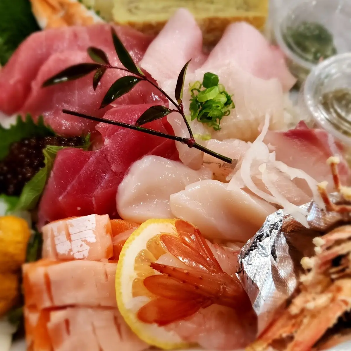 Sashimi Deluxe 24pc