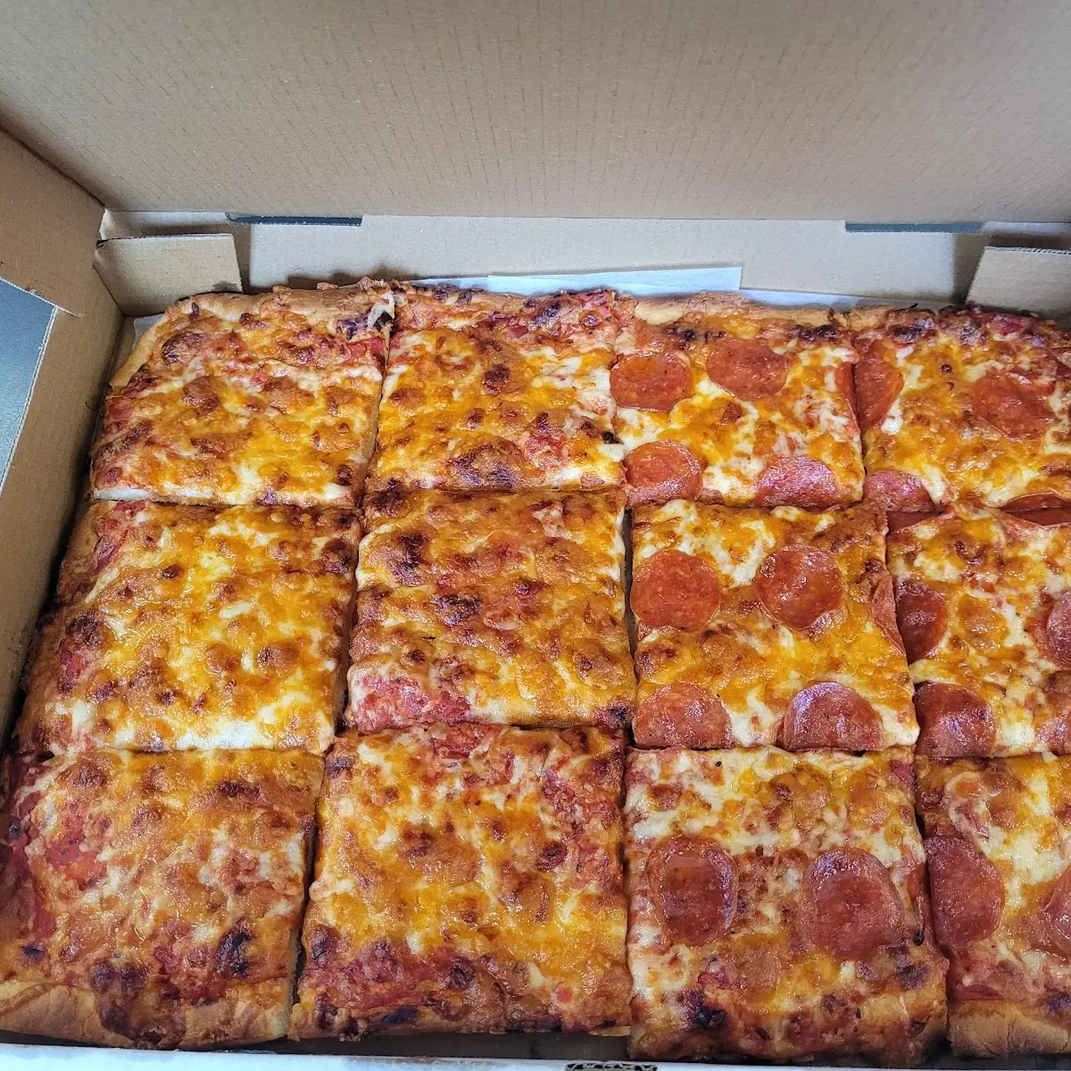 1 2 Sheet Pan Cheese Pizza