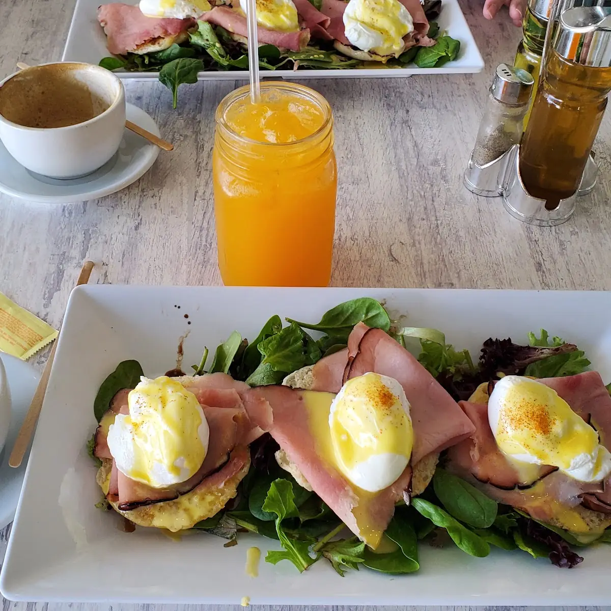 Croissant Classic Ham Egg & Meunster Cheese