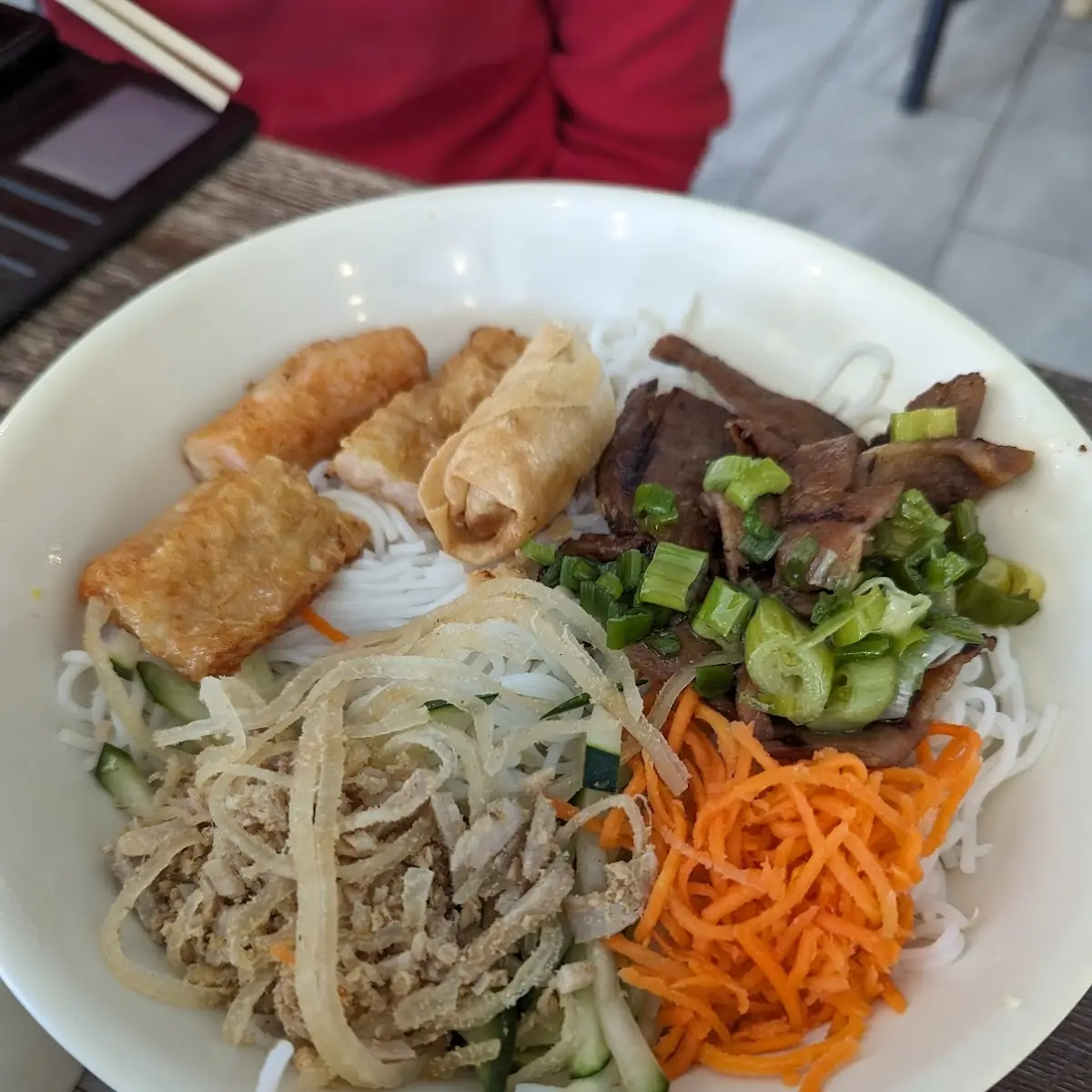 Bun DAC Biet Combination Vermicelli