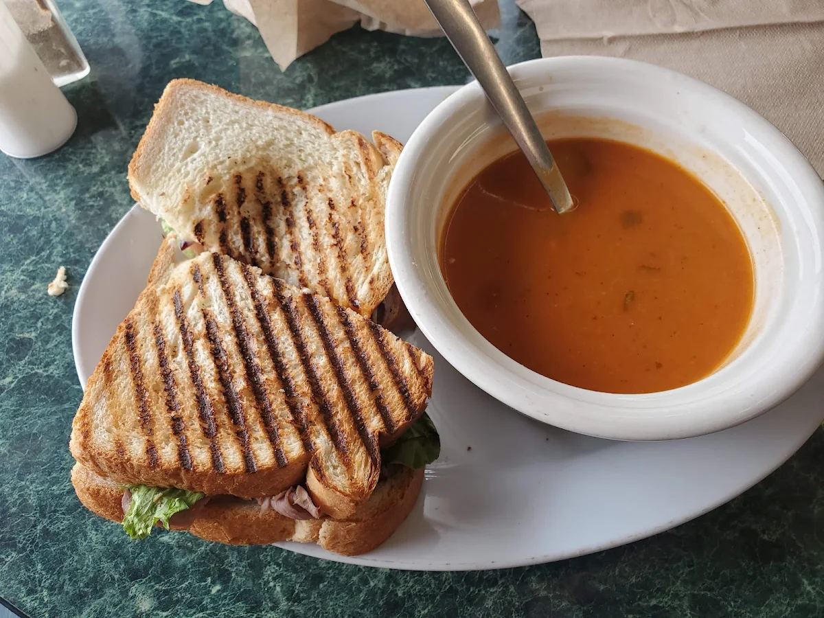 Tomato Basil Soup