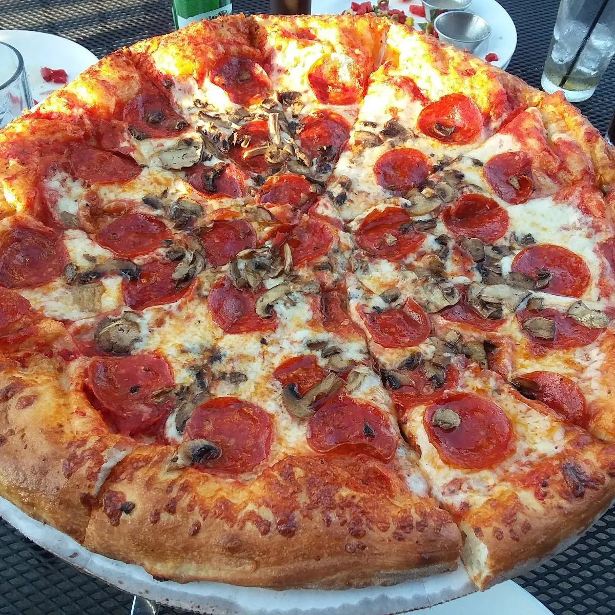 XL Pepperoni and Mushroom Pizza