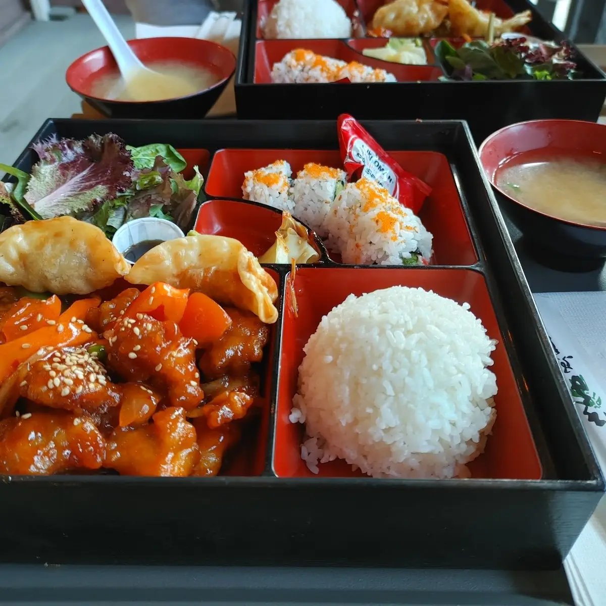 General Tao Chicken Bento