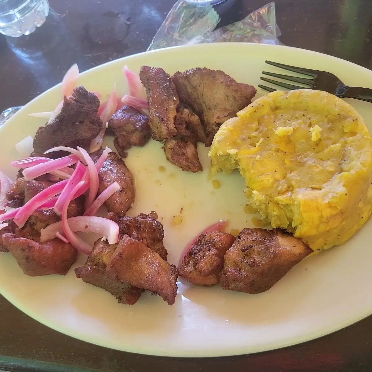 Carne Frita Con Mofongo