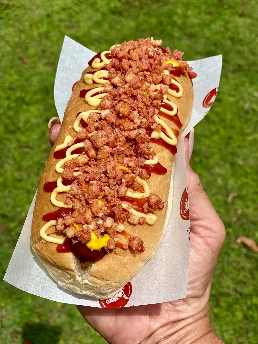 Highlights, Dog House Grill