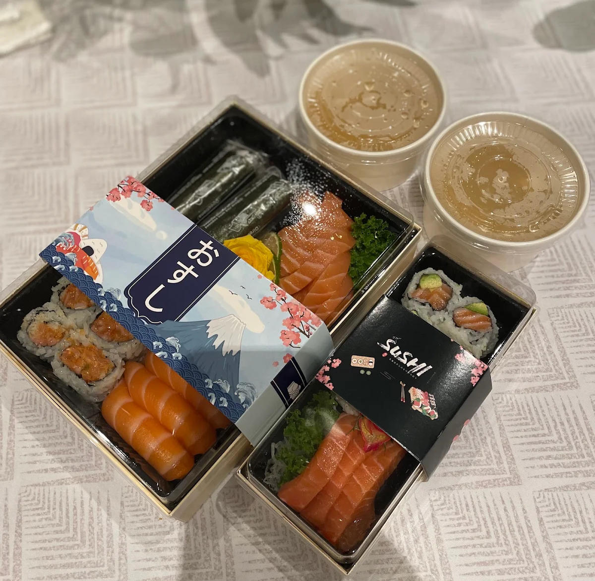 Salmon Set 16pcs