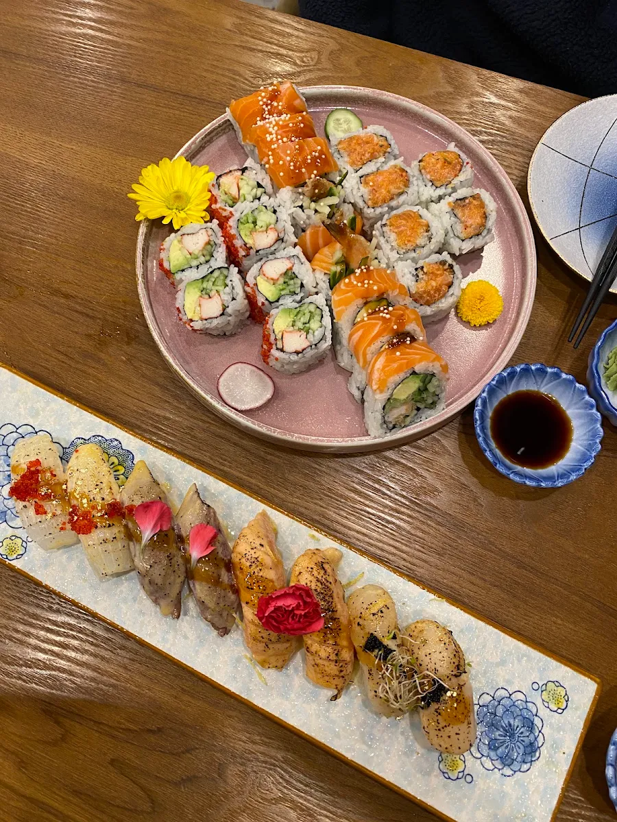 Torched Sushi Combo A